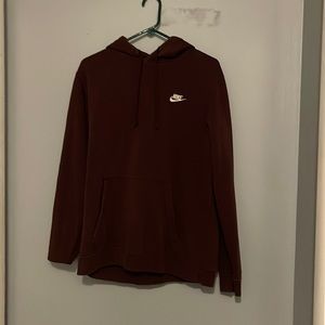Maroon nike sweatshirt